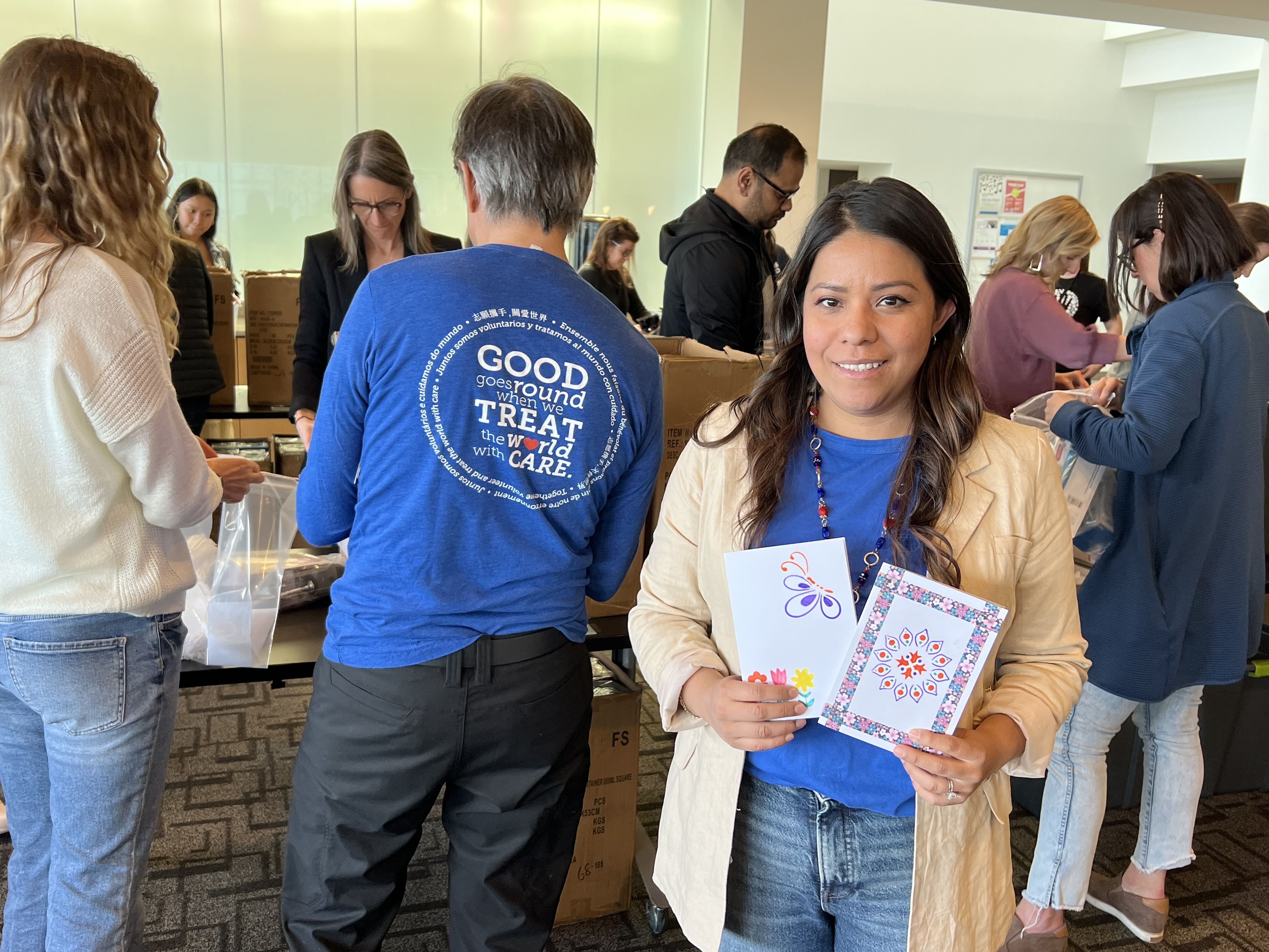 Employees volunteering from a General Mills WHQ location